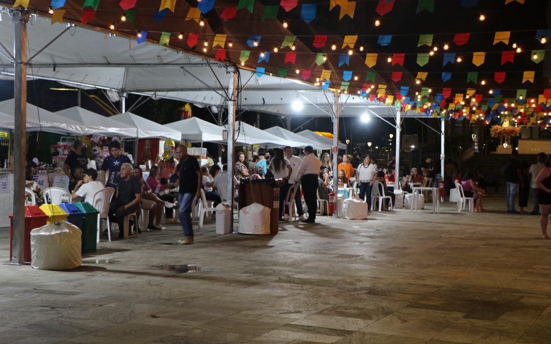 “Na Praça com Maria” em ritmo junino