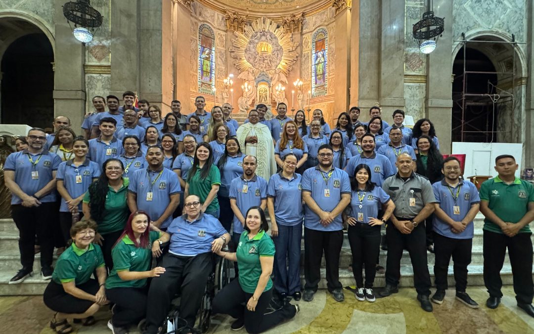 Círio 2024: Colaboradores da Basílica Santuário de Nazaré participam de espiritualidade em preparação para o Círio