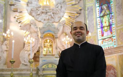 Padre Cavalcante lança a música “A Tua Corda Vai Chegar”